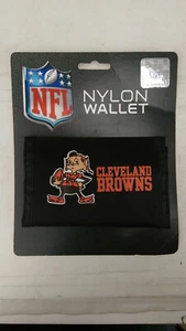 New NFL Licensed Nylon Tri-Fold Wallet w/ Clear Insert Cleveland Browns - Picture 1 of 15