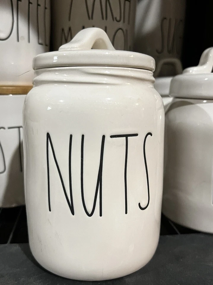 RAE DUNN "NUTS" - Bote / Tarro de galletas POR magenta - NUEVO Foto 1 de 1