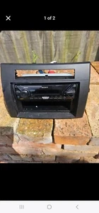 Toyota Corolla Verso Cd Player And Surround Facia Complete - Picture 1 of 2