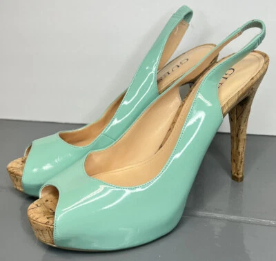 Tacón de corcho Guess Aero verde claro peep-toe talla 8M excelente Foto 1 de 4