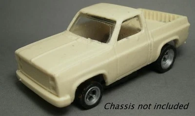 Resina HO SLOT CAR escala 1983 Chevrolet C10 corpo quadrado picape carroceria 4 marchas - Imagem 1 de 4