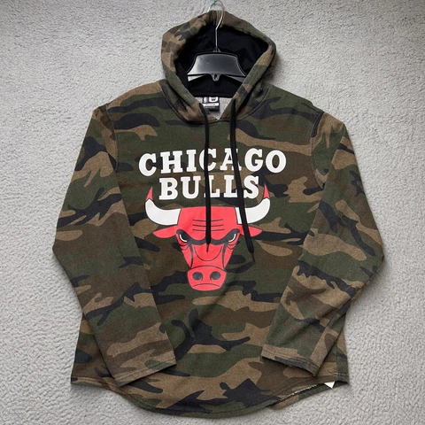Chicago Bulls Hoodie Sweatshirt Mens Medium Green Camo Long Sleeve NBA Casual Cover