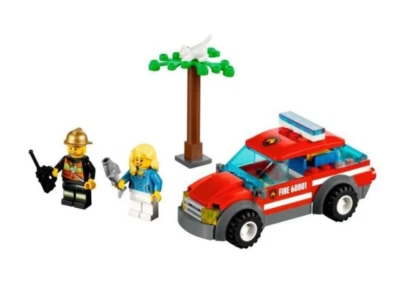 LEGO CITY FIRE CHIEF CAR (60001) 100% Completo con Manual Reempaquetado en Caja Genérica Foto 1 de 3