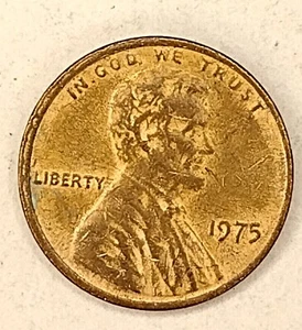 1975 Lincoln memorial penny with a frosted or satin finish. - Picture 1 of 2