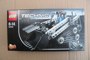 LEGO Technic 42032: Der kompakte Raupenlader - Pendelwagen neu versiegelt - Bild 1 von 5