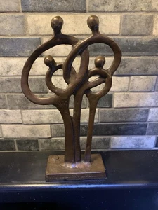 Signed Danya B. Contemporary Family of 4, Ring of Love, Bronze Metal Sculpture - Picture 1 of 3