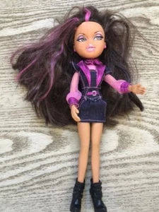 VINT Bratz on the Mic Yasmin Doll With Original Outfit 10” Purple Hair Retired - Picture 1 of 2