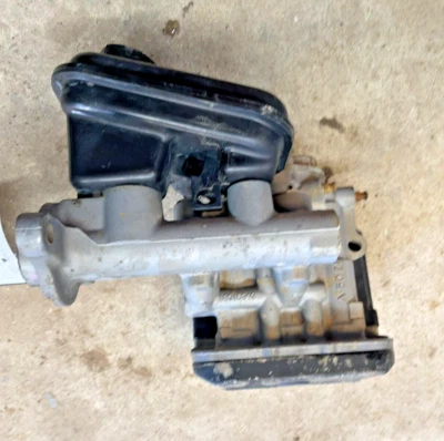 96 97 98 OLDS ACHICKVA Conjunto de piezas de freno antibloqueo con cilindro maestro Foto 1 de 4