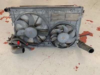 VOLKSWAGEN PASSAT 2006 2007 2008 2,0 L RADIADOR CONDENSADOR VENTILADOR REFRIGERACIÓN ENFRIADOR DE ACEITE Foto 1 de 4