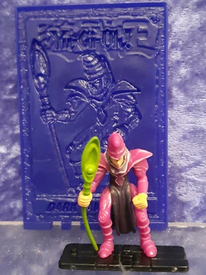 1996 Kazuki Takahashi Yu-Gi-Oh Tarjeta de Efecto 3D y Figura Mago Oscuro 18 Azul Foto 1 de 3