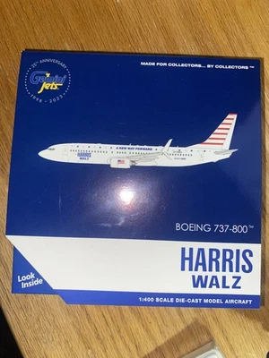 Escala 1/400, GEMINI JETS. BOEING 737-800 HARRIS/WALZ (GJKA12322) Foto 1 de 3