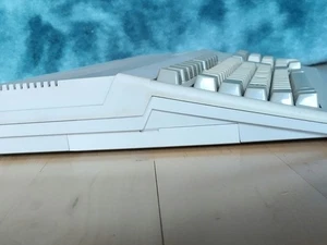 Amiga 500 Side Expansion Port Cover - Picture 1 of 5