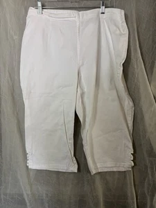Croft and Barrow white stretch Capri pant Accents at the Hem  size XL - Picture 1 of 5
