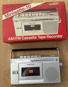 Vintage Realistic Minisette 10 Radio Cassette Tape Recorder Boxed Fully Working - Picture 1 of 11