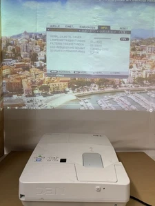NEC UM301W Beamer Projektor Kurzdistanz (*232) - Bild 1 von 8