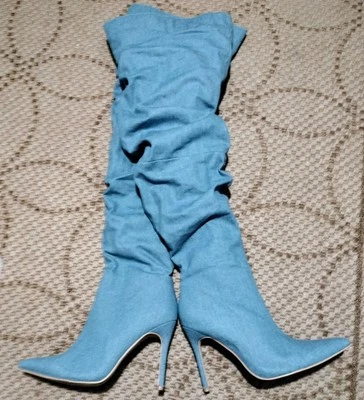 Botas altas Cape Robbin azul claro denim tacones de aguja punta hasta el muslo talla 10 Foto 1 de 4