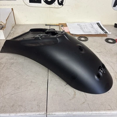 Para-choque traseiro Triumph Thruxton 1200 R OEM T2304679-PS fosco Thruxton 1200 - Imagem 1 de 4