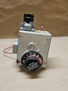 Valvola gas scaldabagno 186300-000 37C73U-652 - Foto 1 di 7