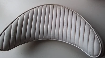 Respaldo asiento pasajero trasero moto vintage. Foto 1 de 4