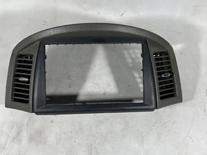 2005-2007 Jeep Grand Cherokee OEM radio bezel dash trim for navigation GPS Khaki - Picture 1 of 4