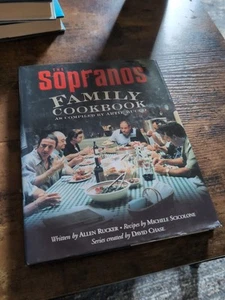 Das Sopranos-Familienkochbuch von Rucker, Scicolone, Chase - Bild 1 von 2