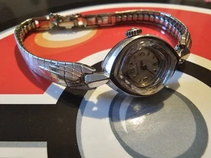 VINTAGE 10k White Gold Bulova M7 LADIES WATCH 10KGF Band X21007 - Picture 1 of 7