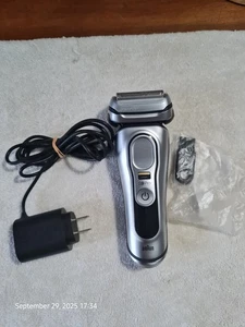 Braun Series 9 PRO kabelloser Herren-Elektrorasierer Wet and Dry - Bild 1 von 12
