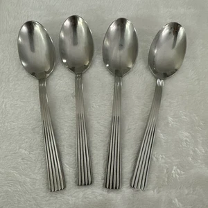 4 Towle Ionic 18/10 Stainless Ribbed Soup Tablespoon Flatware Korea - Picture 1 of 10