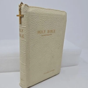 Holy Bible KJV Self-pronouncing Edition Illustrated: World Publishing Leather - Imagen 1 de 15