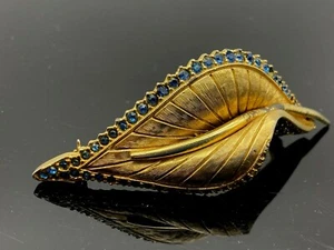 Vintage Gold Metal Blue Diamante Crystals Leaf Design Pin/Brooch Marked 2866 - Picture 1 of 12