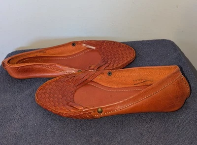 Zapatos planos tejidos Frye Claire talla 9 B cuero naranja quemado sin cordones punta cerrada Foto 1 de 4