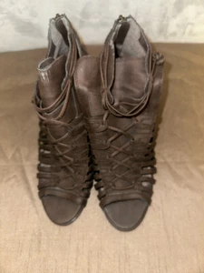 Botines Sugar Peep Toe 9.5 - Imagen 1 de 6