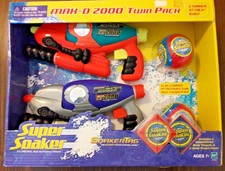 Original HASBRO SUPER SOAKER Max-D 2000 Twin 2 Pk SOAKERTAG Water Game NEW 2003