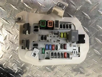 2013 CADILLAC ATS INTERIOR DASH FUSE RELAY BOX OEM 13676641 - Изображение 1 из 4
