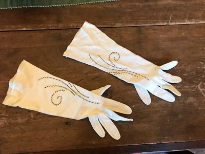Guantes de cuero blancos vintage de lentejuelas y cuentas para niños Foto 1 de 4