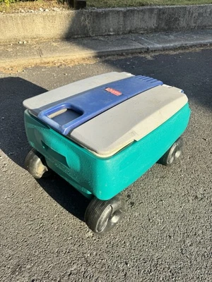 RUBBERMAID Vintage Cart COOLER WHEELS WAGON RARE 4 WHEEL ANYTHING ICE CHEST 63QT - Image 1 of 4