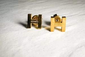 AUTHENTIC HERMÈS GOLD TONE "H" POST EARRINGS, NO BOX 7mm - Bild 1 von 2