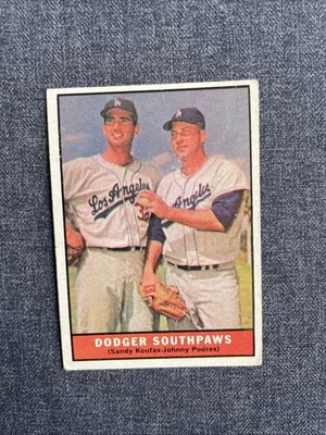 1961 Topps Béisbol Sandy Koufax, Johnny Podres #207 Pobre Foto 1 de 2