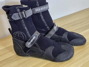 Stivali muta rinoceronte scarpe surf rinoceronte stivali vettoriali taglia UK 6 tuta bagnata spiaggia. - Foto 1 di 9