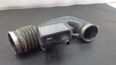 Tubo de conducto de admisión filtro de aire Nissan Titan 2004-2012 5,6 L 16576-7S00A OEM Foto 1 de 4