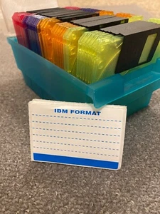 (39) Verbatim DataLife Neon Colors 3.5” HD 1.44MB IBM Formatted Floppy Disks - Photo 1/2