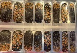 Black and gold, elegant, glitter Polish Wraps! Color Wraps 100% Nail Polish - Picture 1 of 3