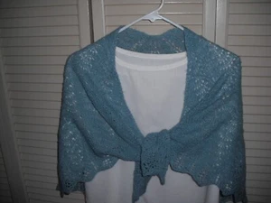 DAMEN HANDGESTRICKTER SPITZENTUCH - Bild 1 von 4