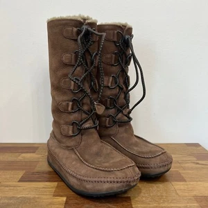 Fitflop Mukluk Moc Boots 10 Brown Leather Lace Up Shearling Fur Tall Winter - Picture 1 of 13