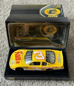 2002 Dale Earnhardt Jr #3 Nilla Wafers/ Nutter Butter RCCA Elite 1:24 - Picture 1 of 7