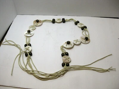 Cinturón de corbata vintage de macramé boho hippie con cuentas de madera de madreperla Foto 1 de 4