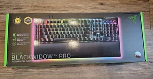 Razer BlackWidow V4 Pro Gaming-Tastatur Yellow Silent Switches (DE) - Bild 1 von 2