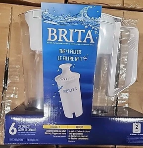 Jarra con filtro de agua Brita de 6 tazas en blanco brillante reduce el cloro filtro de 2 meses - Imagen 1 de 3