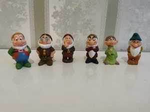 Disney Snow White Dwarf Figures x6 Toy Playset Bundle Vintage - Picture 1 of 12