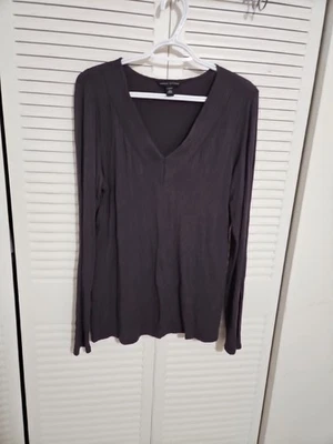 Blusa pulóver Banana Republic negra manga larga cuello en V para mujer, talla L  Foto 1 de 4